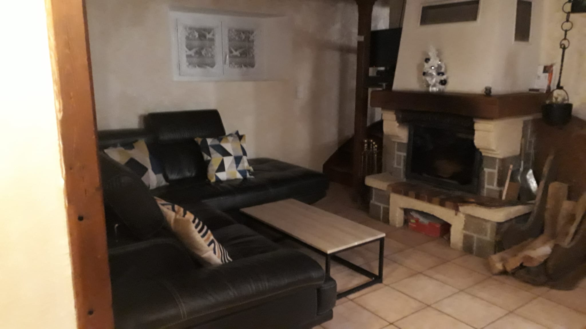 Sous le feu douillet du gîte